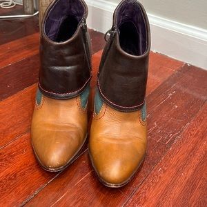 True religion ankle bootie heels